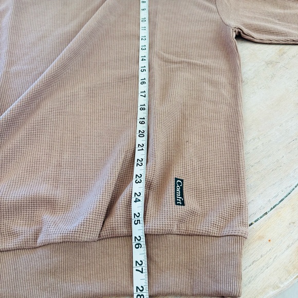 Comfrt NWT waffle long sleeve pullover top S in Truffle - Picture 4 of 6